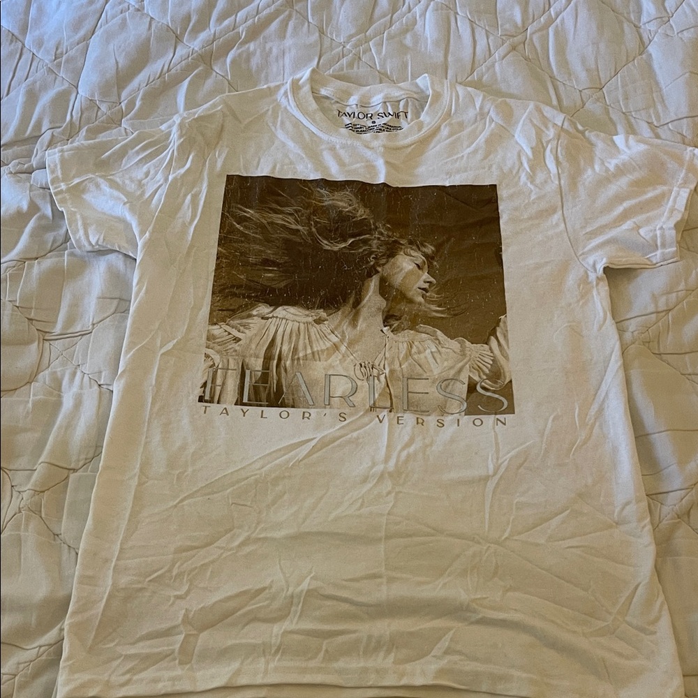 Taylor Swift Fearless Graphic Tee - White